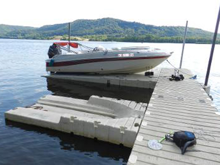 EZ-Dock-Boat-Port-21-Deck-Boat